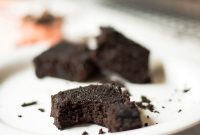 Chewy Pumpkin Brownies with Spiced Maple Glaze