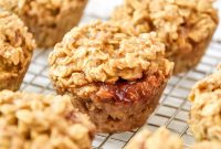 Peanut Butter and Jelly Baked Oatmeal Cups for Breakfast