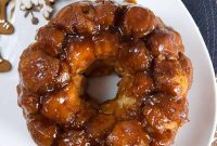 Gingerbread Monkey Bread: Spiced Pull-Apart Breakfast Loaf