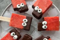 Chocolate-Dipped Watermelon Popsicles: Refreshing Summer Treat