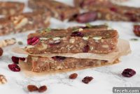 Cranberry Seed No-Bake Breakfast Bars: Make-Ahead Morning Snack
