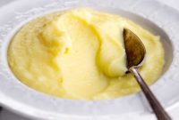 Creamy French-Style Mashed Potatoes (Pomme Purée)