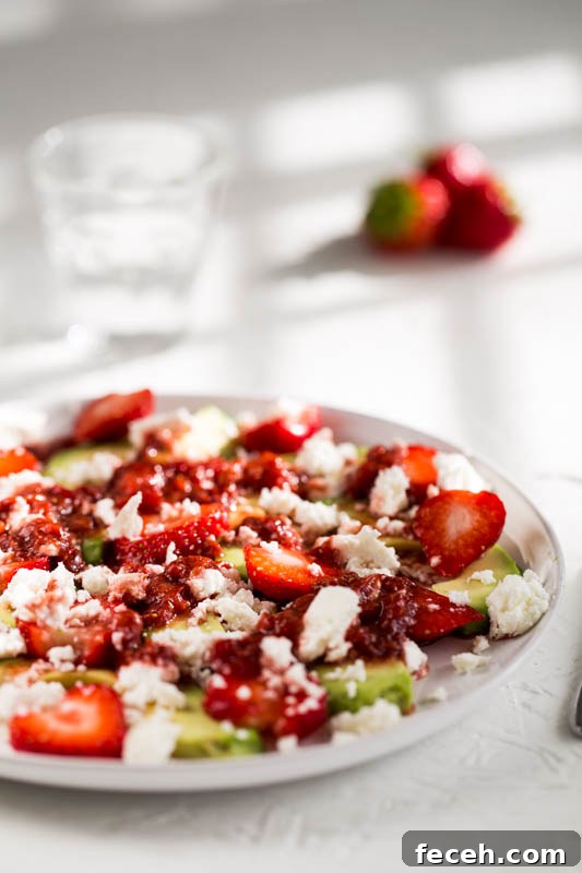 Strawberry and Avocado Salad with Honey-Lime Dressing 3 Sweet summery strawberries play against the tangy, metallic feta and the creamy avocado to make a delicious salad that’s ripe for any summer picnic or lunch table. Dressed with a rich strawberry and balsamic dressing, this vegetarian strawberry avocado salad is a beautifully fresh, easy to make dish that’s a perfect starter, side dish or salad.