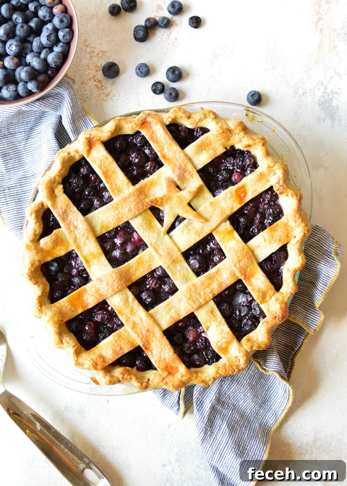 Gluten-Free Blueberry Pie Recipe: Flaky Crust & Fresh Filling 2 a gluten free blueberry pie
