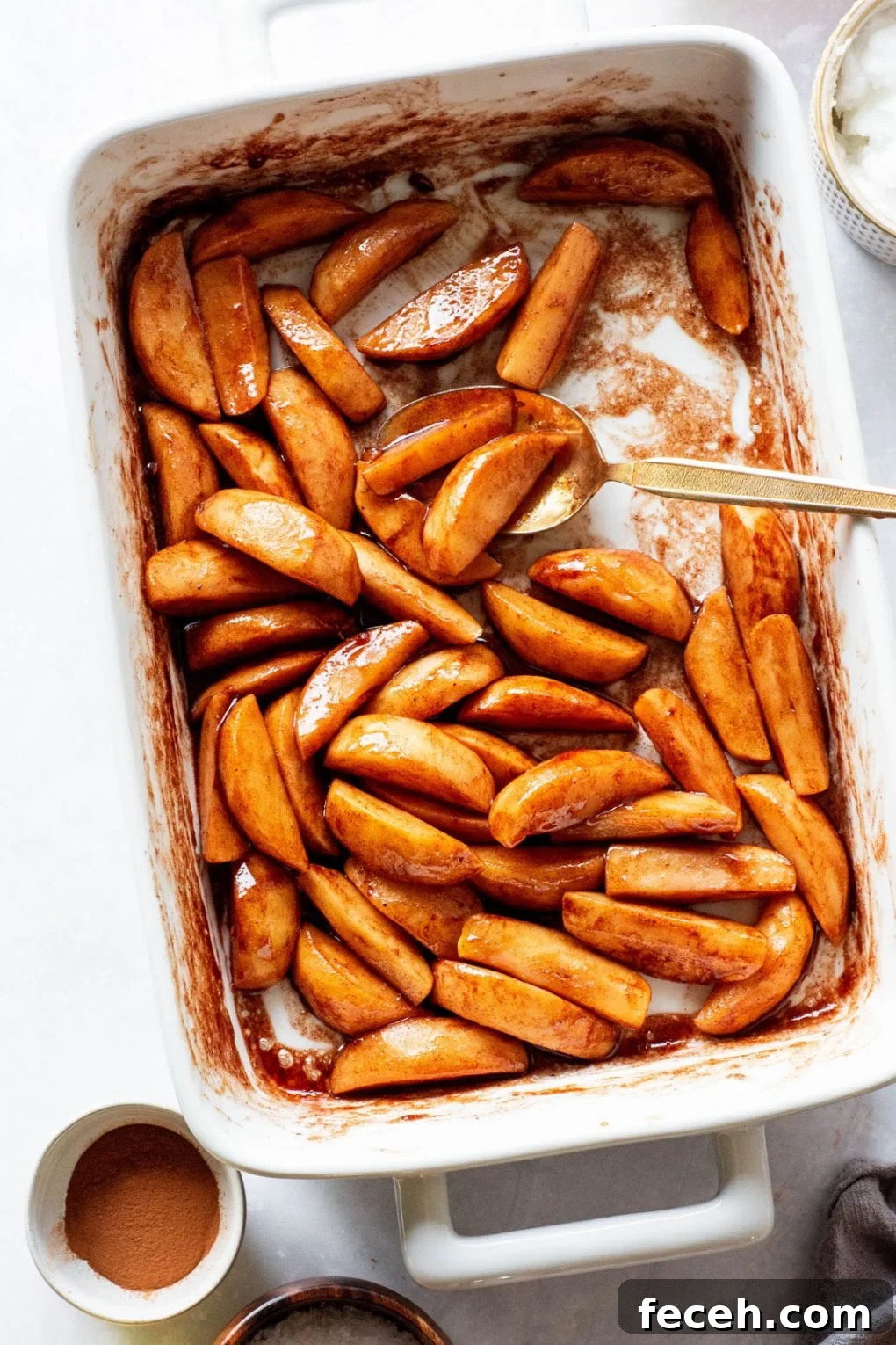 platter of baked apple slices