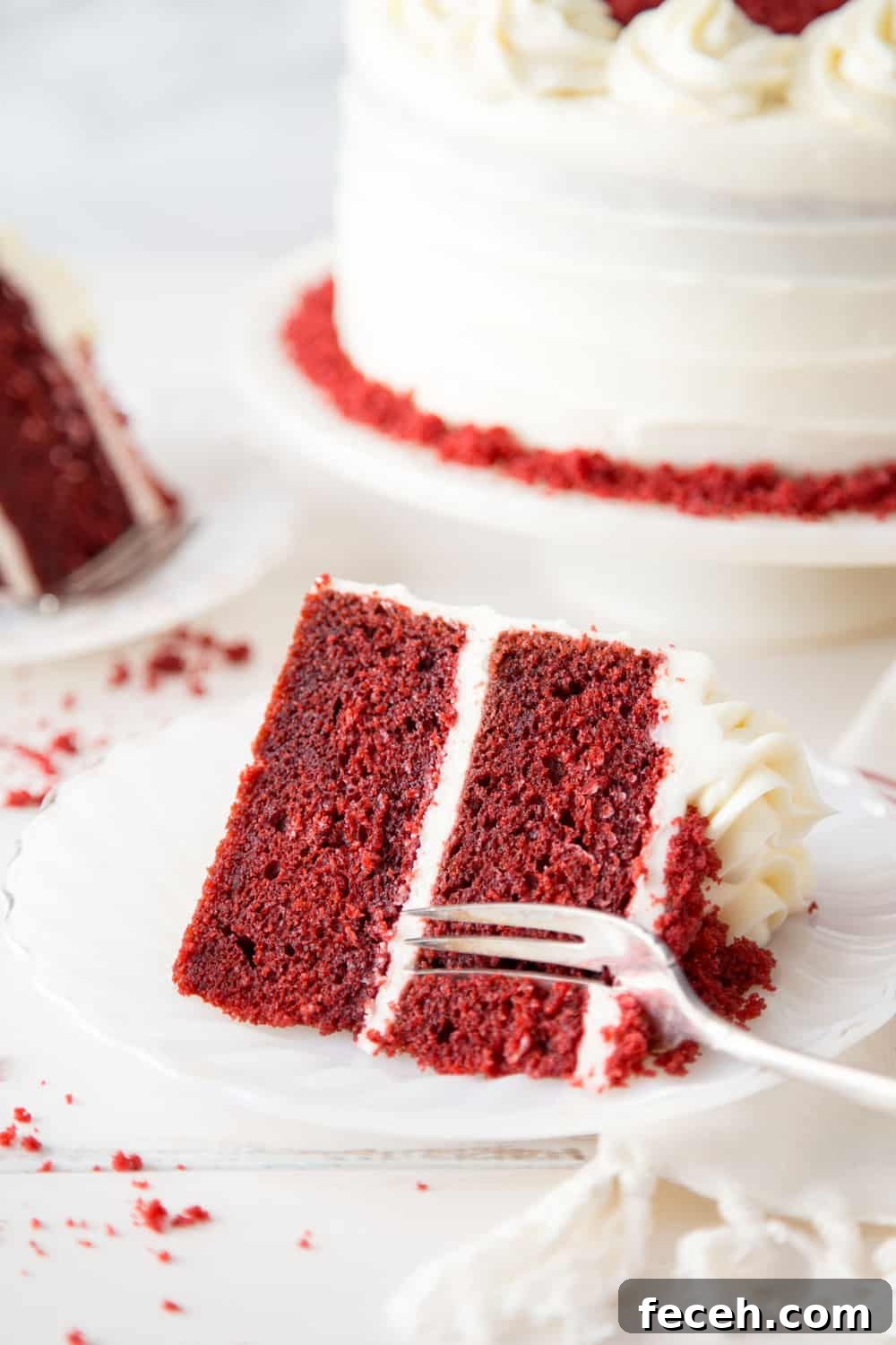 Red Velvet Cupcakes with Cream Cheese Frosting Recipe 2 Red velvet cake on a plate