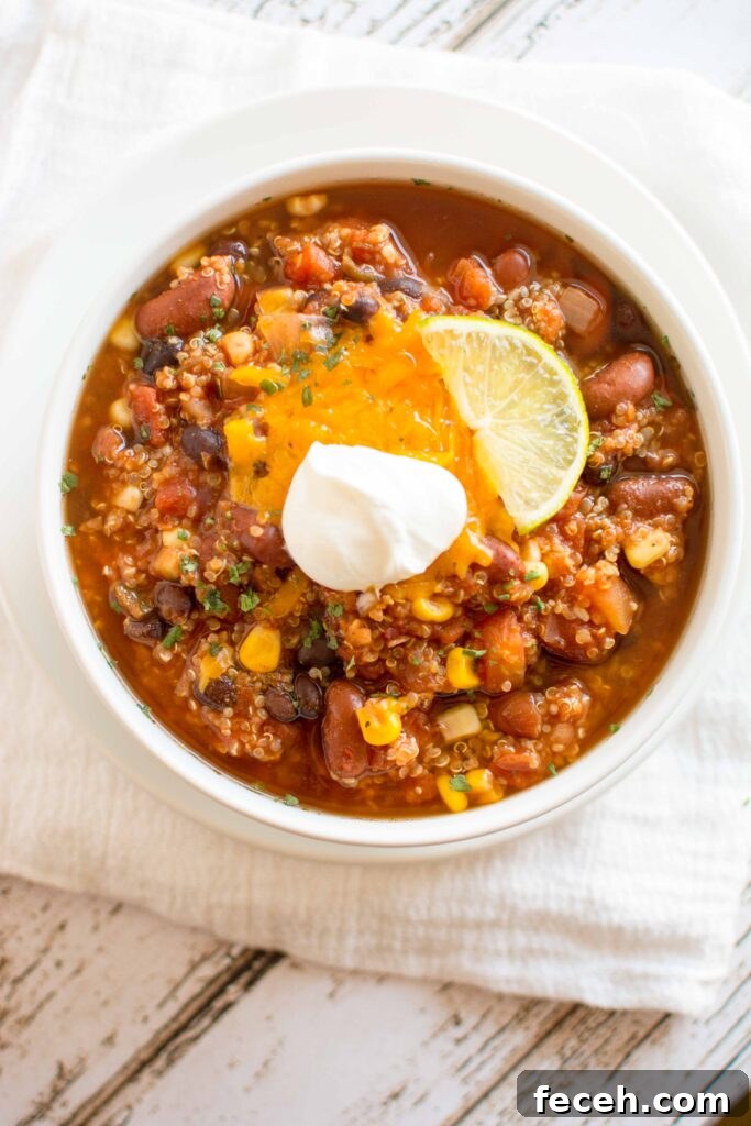 Slow Cooker Quinoa Chili