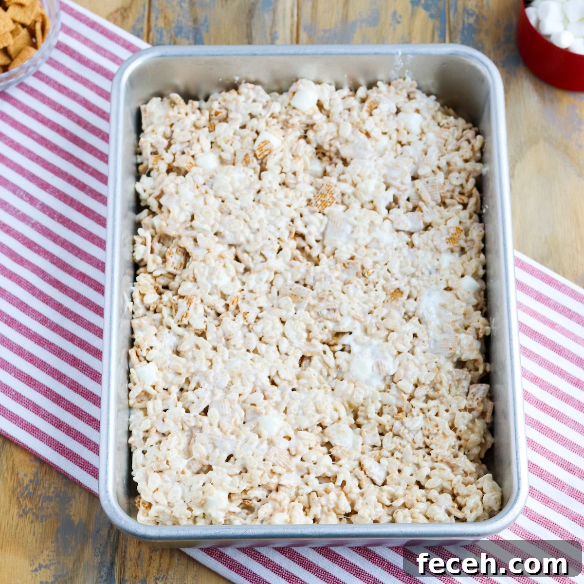 Golden Graham Rice Krispie Treats Recipe — Crispy Marshmallow Squares 8 img 5865 7