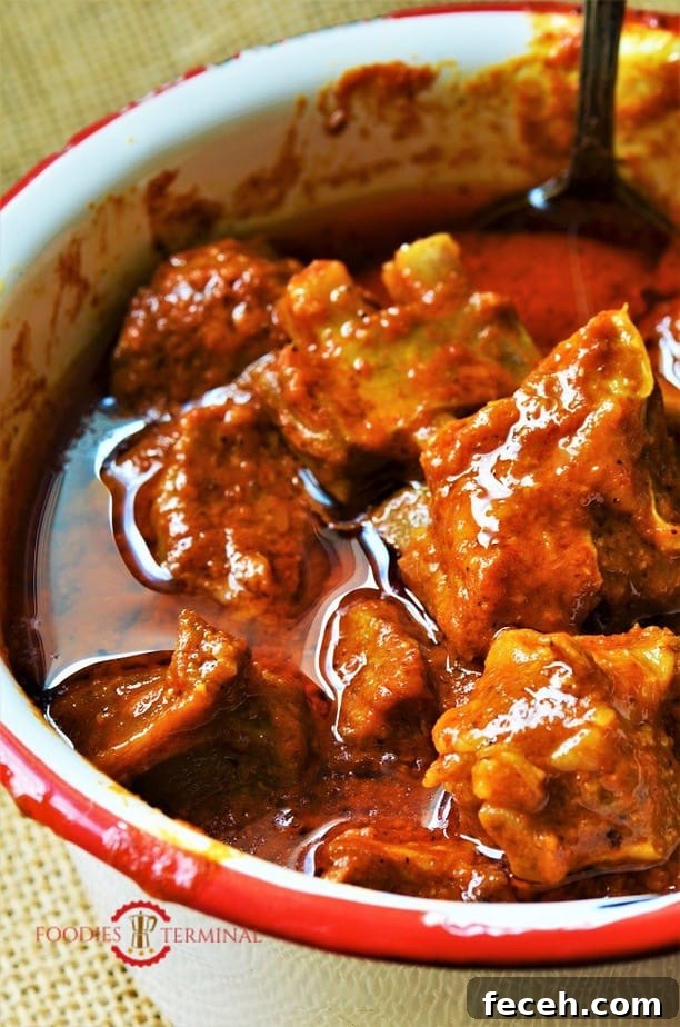 Junglee Maas served in a red rimmed saucepan